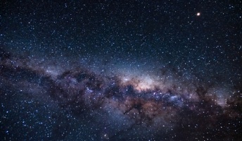 超弦理論「素粒子はひもンゴ」←分かる 「実は宇宙は10次元ンゴ」←まだ分かる