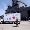 【豪雨】経産省、大手コンビニトラックを自衛隊輸送艦「おおすみ」で横須賀から広島呉港まで海上輸送 被災地の食料・飲料水不足に対応(動画あり)