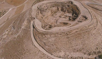 イエスの処刑命じた総督名? 2000年前の指輪に「ピラト」の刻印