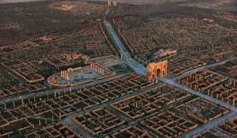 「古代ローマは2000年前のアフリカにこれほどの都市を建設していた…」廃墟の写真に驚嘆の声