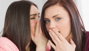 理想の友人は人の悪口言わないやつとか言うけどさ