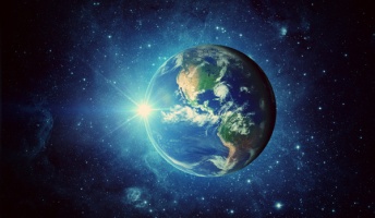 よく考えたら地球ってノーガードで宇宙に浮かんでるんだよな、最近はたまたま隕石当たってないだけとか怖くね?