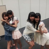 大阪でHKT48握手会が行われる。終了後、指原莉乃のする熊沢世莉奈のモノマネ写真
