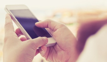 携帯電話がない時代ってどうやって連絡取ってたの?