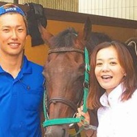 華原朋美 "乗馬クラブ"でレッスン