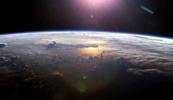 もし地球が一つの生命体だとすると地球の最終目的はなんなんだろう?