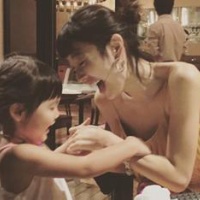 ユッキーナ親子の「笑顔全開」写真