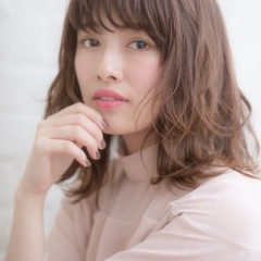 MINX青山 ヘアスタイル担当 清水です。