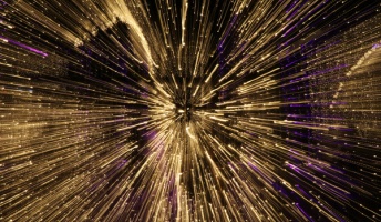 例えばわいが光の速さで移動しているとして、鏡を見たらどうなるの?