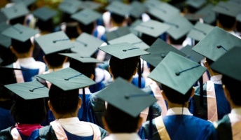 「学歴違うと会話出来ない」←絶対嘘だろ。俺低学歴だけど高学歴の友達居るぞ。