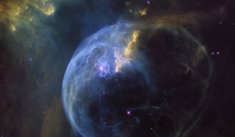26周年迎える「ハッブル宇宙望遠鏡」 今まで捉えてきた星雲・銀河を厳選して公開