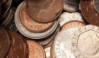 貨幣から抗生物質の効かない細菌「スーパーバグ」が発見され全英に衝撃が走る