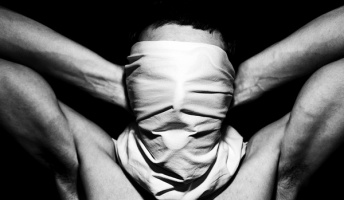 死ぬ程洒落にならない怖い話を集めてみない?『自殺に前向き』『観音扉付きエレベーター』他