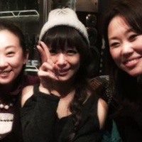 MEG♀ 情報番組の出演者らと食事