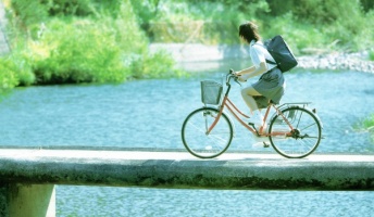 夏の始まりってワクワクするのと同時に悲しい気持ちになるよね