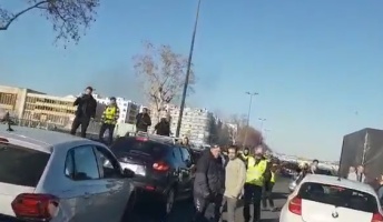 【動画】フランスのデモが怖すぎる…これ衝撃映像だろ
