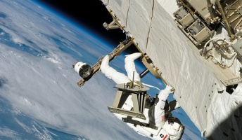 【宇宙】NASA、「宇宙服内蔵用トイレ」のアイデアを募集。賞金は3万ドル