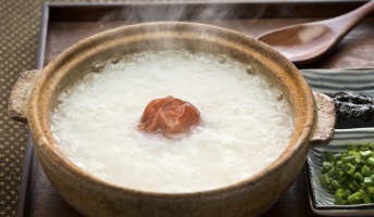 デブの俺が一年間お粥食べ続けた結果wwwwwww
