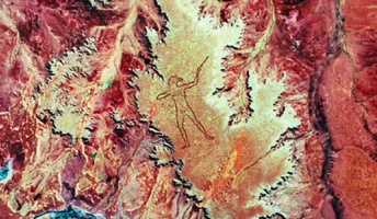 オーストラリアの砂漠に謎の巨大地上絵!深まるミステリーに「一体誰が、どうやって?」