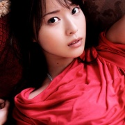 戸田恵梨香