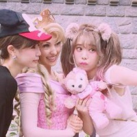 林田沙綾 香港ディズニーで大興奮