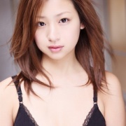 佐山彩香