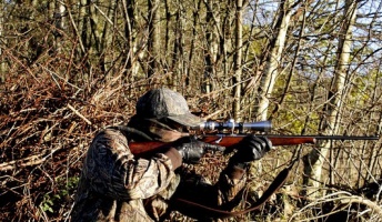 ワイが撃ったことのある実銃で打線組んだwwwwwww