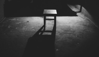 死ぬ程洒落にならない怖い話を集めてみない?『買い手のつかない物件』『 アンタが殺したんでしょ?』他