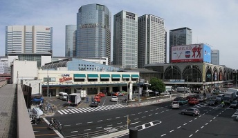 シーサイドすぎる130年前の品川駅をご覧ください