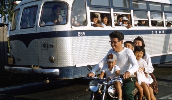 【画像】1950年代の日本、みんな生き生きしてて楽しそう!