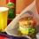 オムライスバーガー。