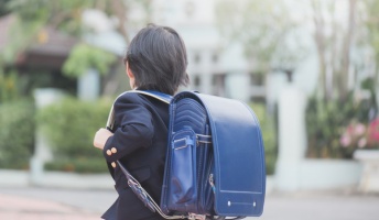 ランドセル「今までありがとう。卒業、おめでとう。」