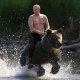 【ほのぼの】 プーチン大統領がレスリング存続をかけてIOC会長に直談判へ