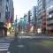 早朝の新宿