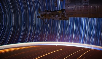 これが宇宙飛行士のベストショット!ISSから眺める地球はこんなに美しかった