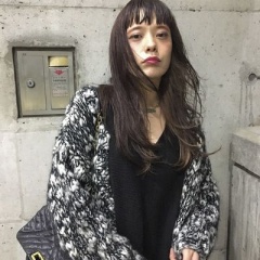 MINX青山 ヘアスタイル担当 清家です。