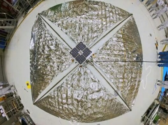 韓国航空宇宙研究院が開発した「炊飯器サイズ」宇宙ごみハンターの実力！