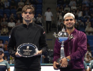 今はフリッツが世界一番のビッグサーバーらしい