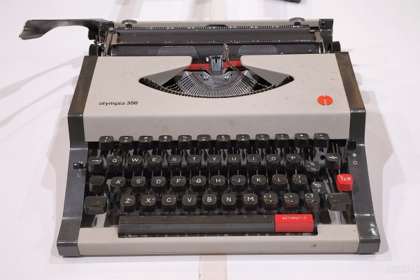 Extinct Media Museum Tokyo - Typewriter：タイプライター