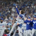 4勝中3勝が山本の作品、ロサンゼルス・ドジャース、ワールドシリーズ2年連続優勝＝韓国の反応