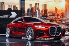BMW、グリルがさらに大きく・・・