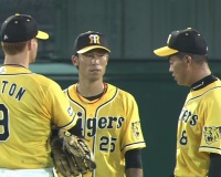 阪神福留　5000万増2億円　単年契約で来季へ