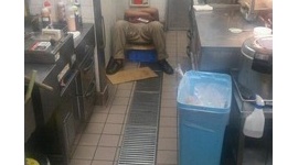 「すき家泉区和泉店まじ終わってる」 営業中に厨房で爆睡する姿が激写される