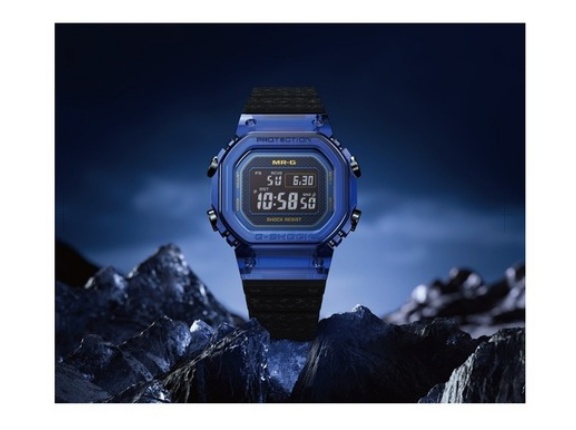 【時計】カシオ、1100万円のG-SHOCK「MRG-D5000」を発売　ブルーサファイア採用、世界20本限定