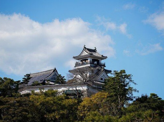 海外「日本の現存天守12城全て行ってきたから紹介しよう」今も残る日本の天守に対する海外の反応