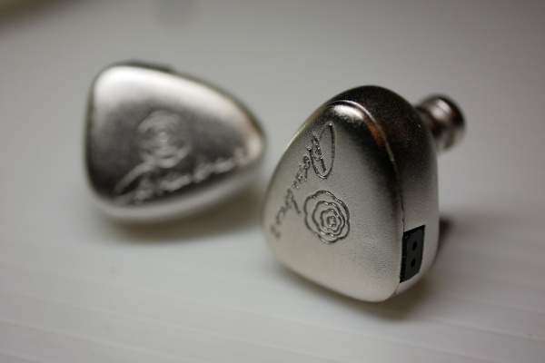 rosenkranz RK-Silver/BS + 内部配線Ver.UP Rosenkranz RK-Silver/BS + 内部配線Ver.UP(オプション仕様) – e