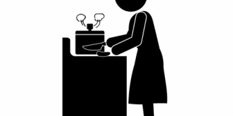 嫁「週末だしなんか食べに行こ」　俺「えーめんどくさいから家で食べようよー」→毎回言ってたらキレられたんだが