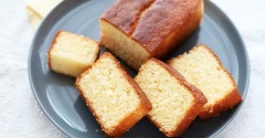 暑い時期だからこそ！ひんやりしっとりふわふわレモンケーキ☆ホットケーキミックスで簡単ぐるぐる混ぜていって焼くだけ♪