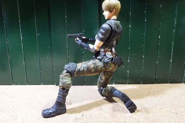 ラジコン クロコダイル&フィギュアセット クローゼットの中のフィギュア達 - ラジコンに乗せるフィギュア