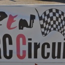 明日13日月曜日は臨時休業となります